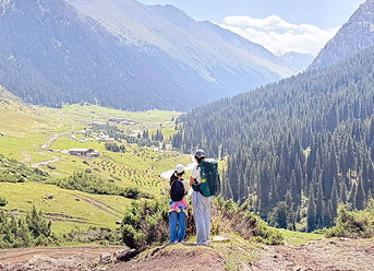 여행스케치 열 살 딸과 함께한 키르기스스탄 배낭 여행 : <BR>우리는 어디든 갈 수 있어!